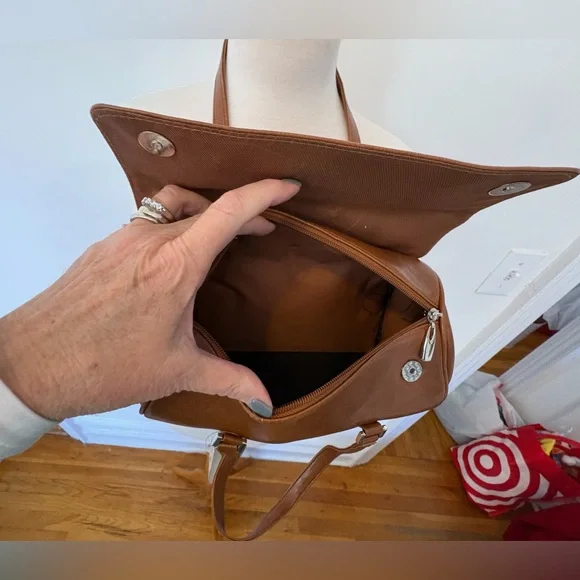 Vintage Cognac Brown Barrel Cylinder Shoulder Bag Set w Matching Wallet Y2K - Picture 7 of 9